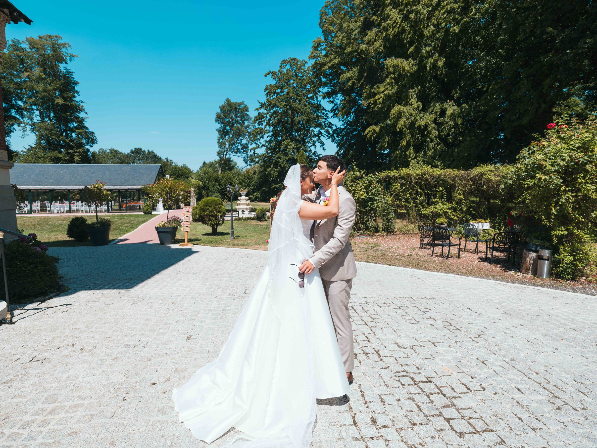 Lison & Mohammed, Château de Moliens 1