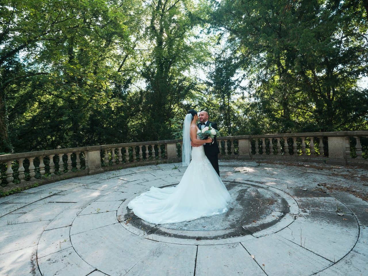 Le Château Jeanne — lieu de mariage couvert par Jaysphotography